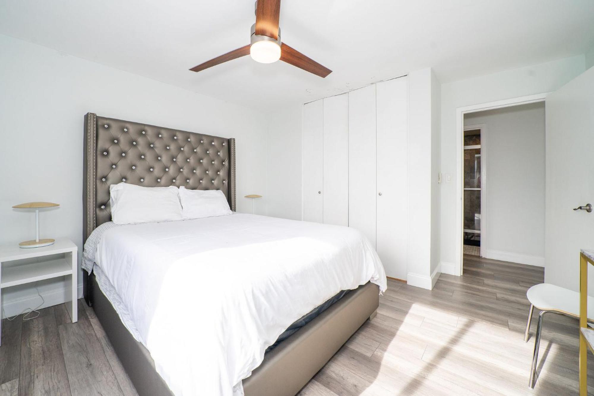 Appartement Just Renovated 3 Br/2Bath/ Parking+ Downtown View à Atlanta Extérieur photo