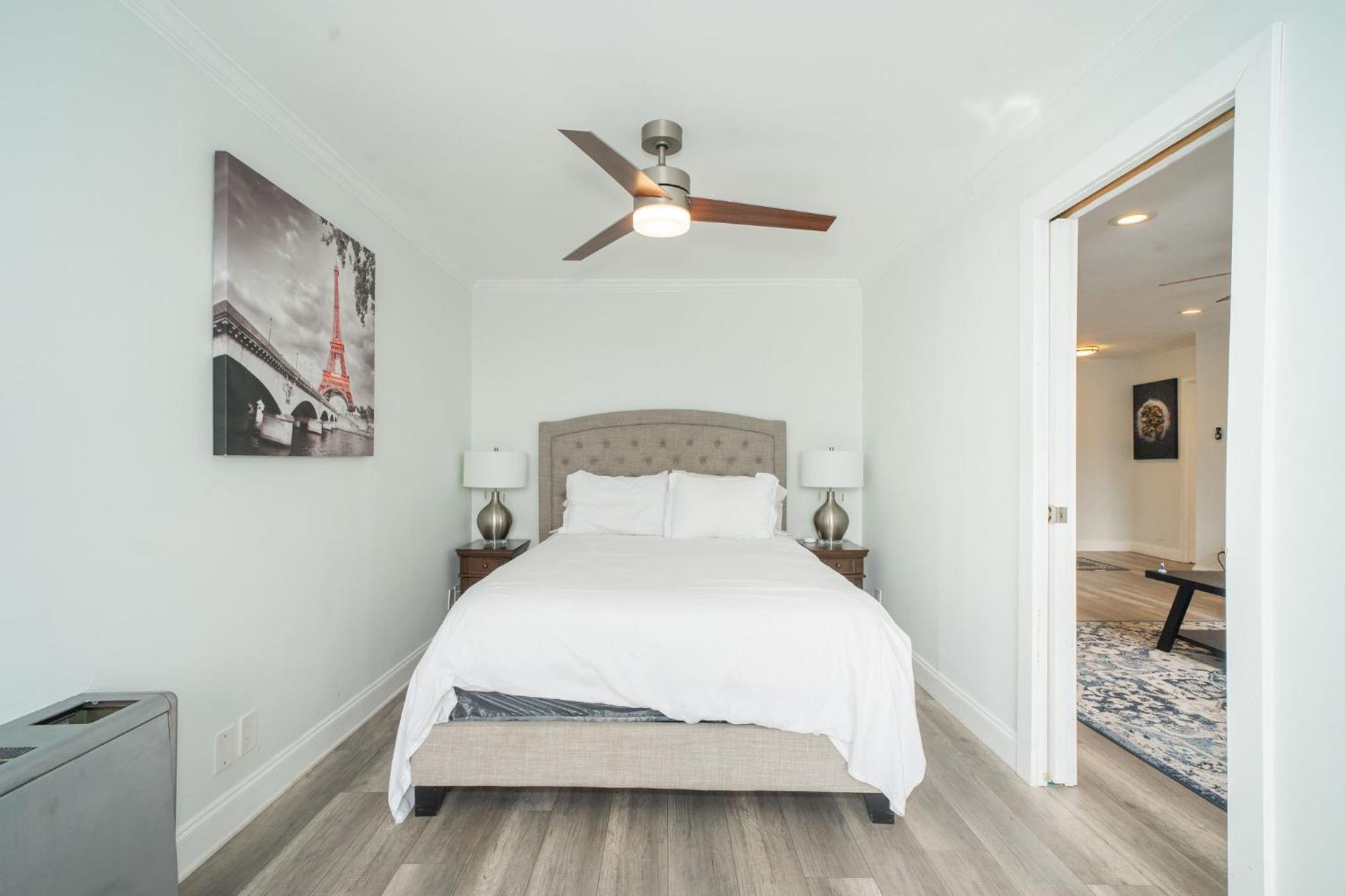 Appartement Just Renovated 3 Br/2Bath/ Parking+ Downtown View à Atlanta Extérieur photo