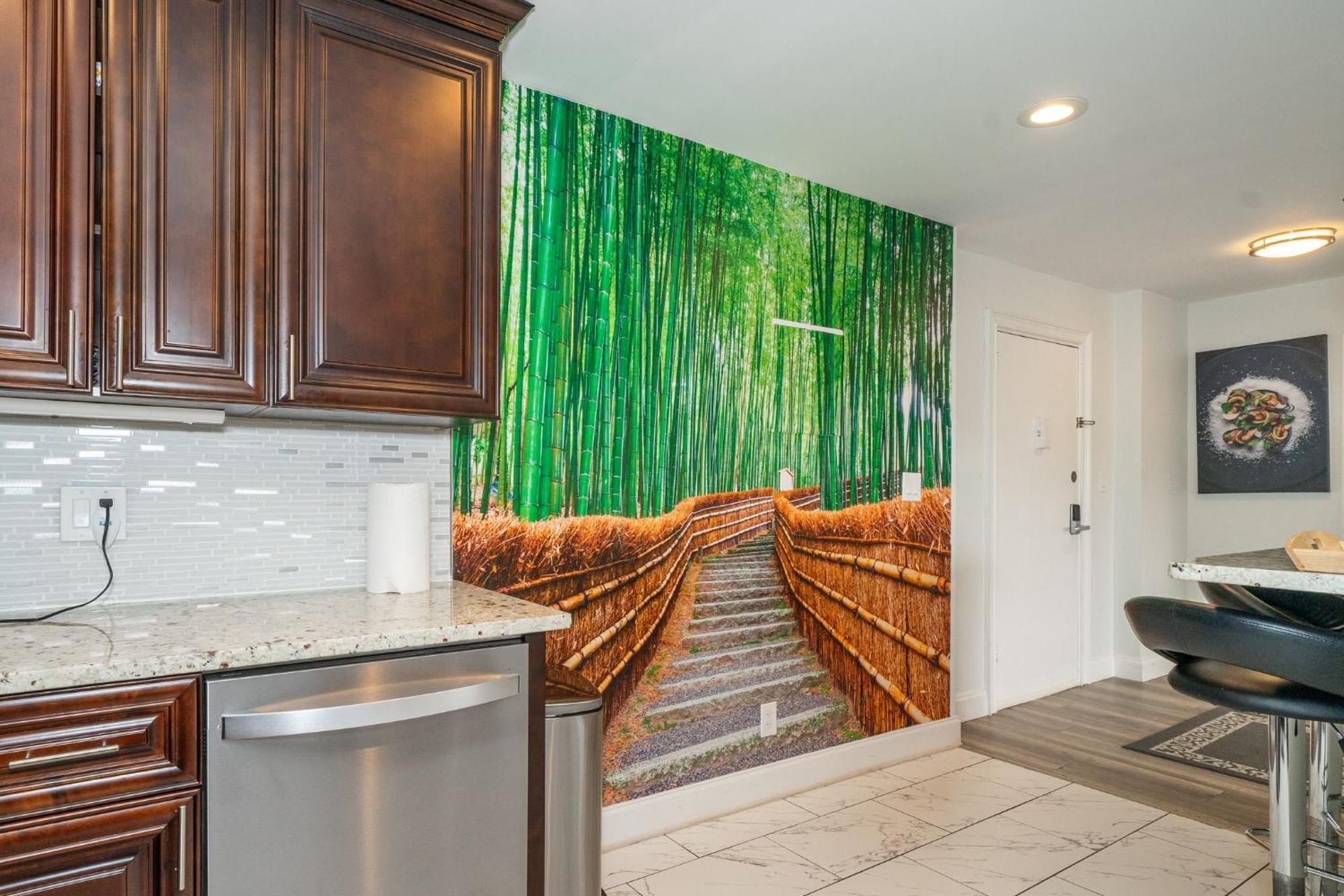 Appartement Just Renovated 3 Br/2Bath/ Parking+ Downtown View à Atlanta Extérieur photo